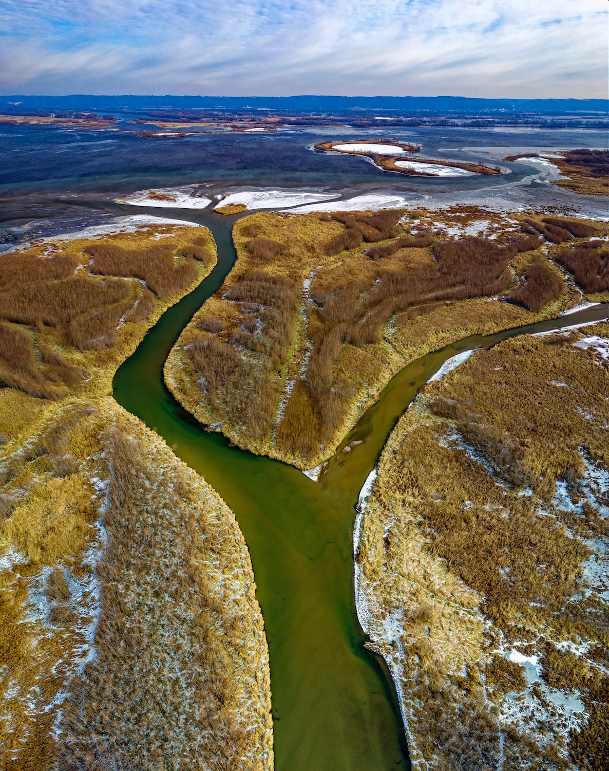 Overhead shot of Mississippi river.